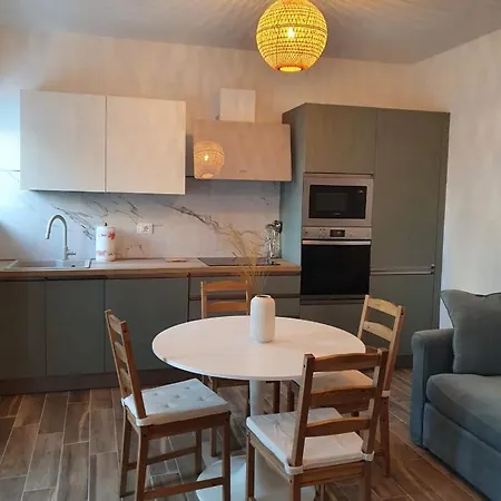 Casina Elena - Centro 펜션